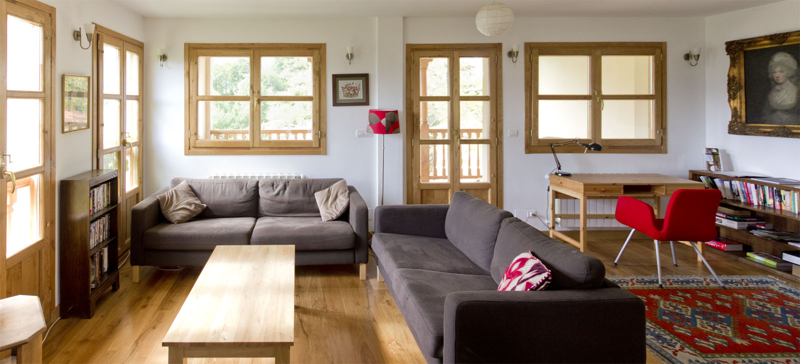 Casa_Usborne_Living_Room_and_Study.jpg